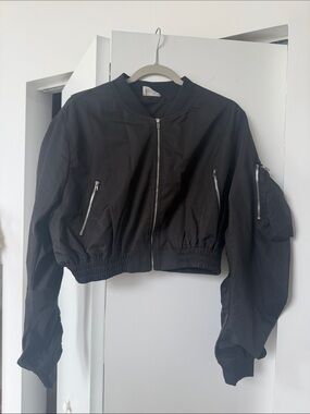 Cropped Black Bomber Jacket - Unbranded